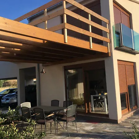 Apartment Masanda Luxury Dobropoljana